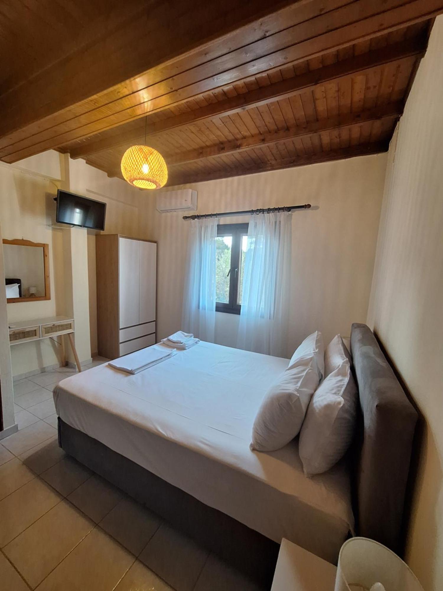 Areti Apartment Afra Ngoại thất bức ảnh