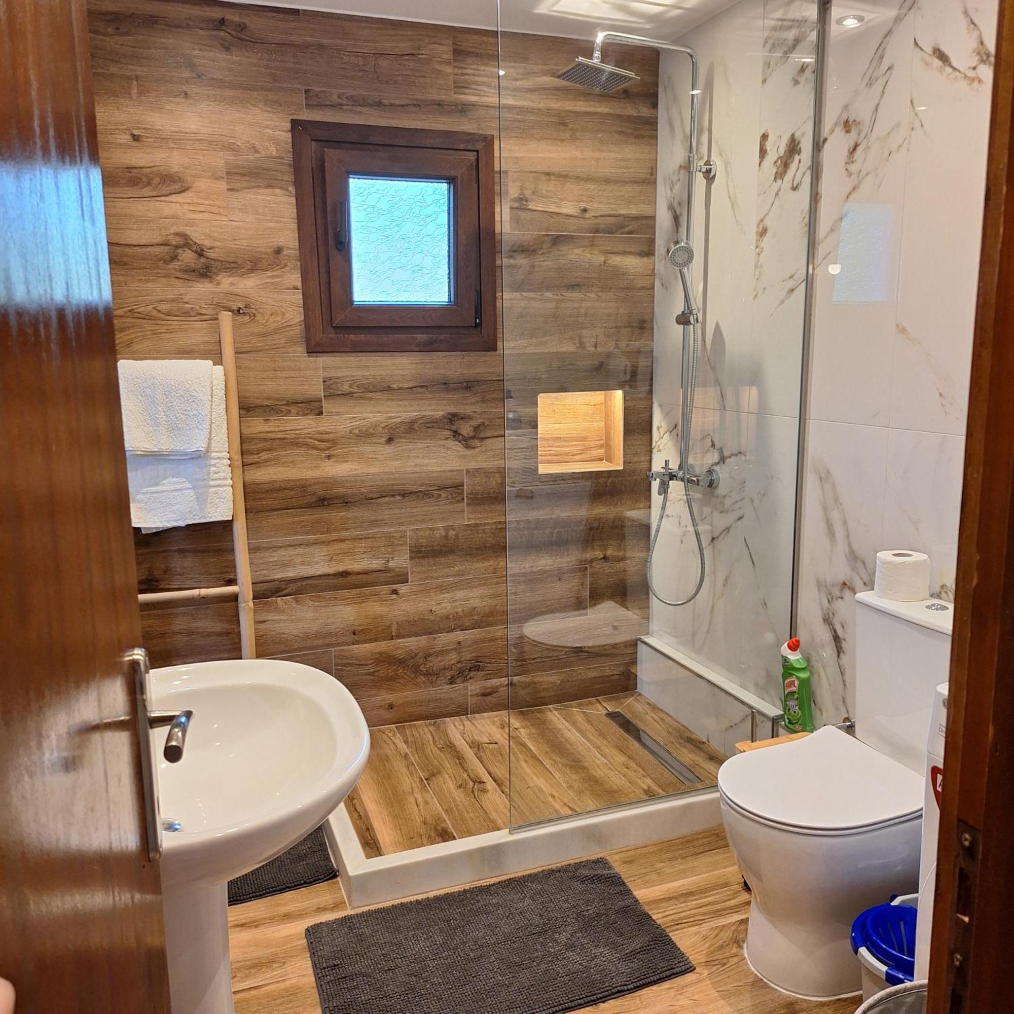 Areti Apartment Afra Ngoại thất bức ảnh