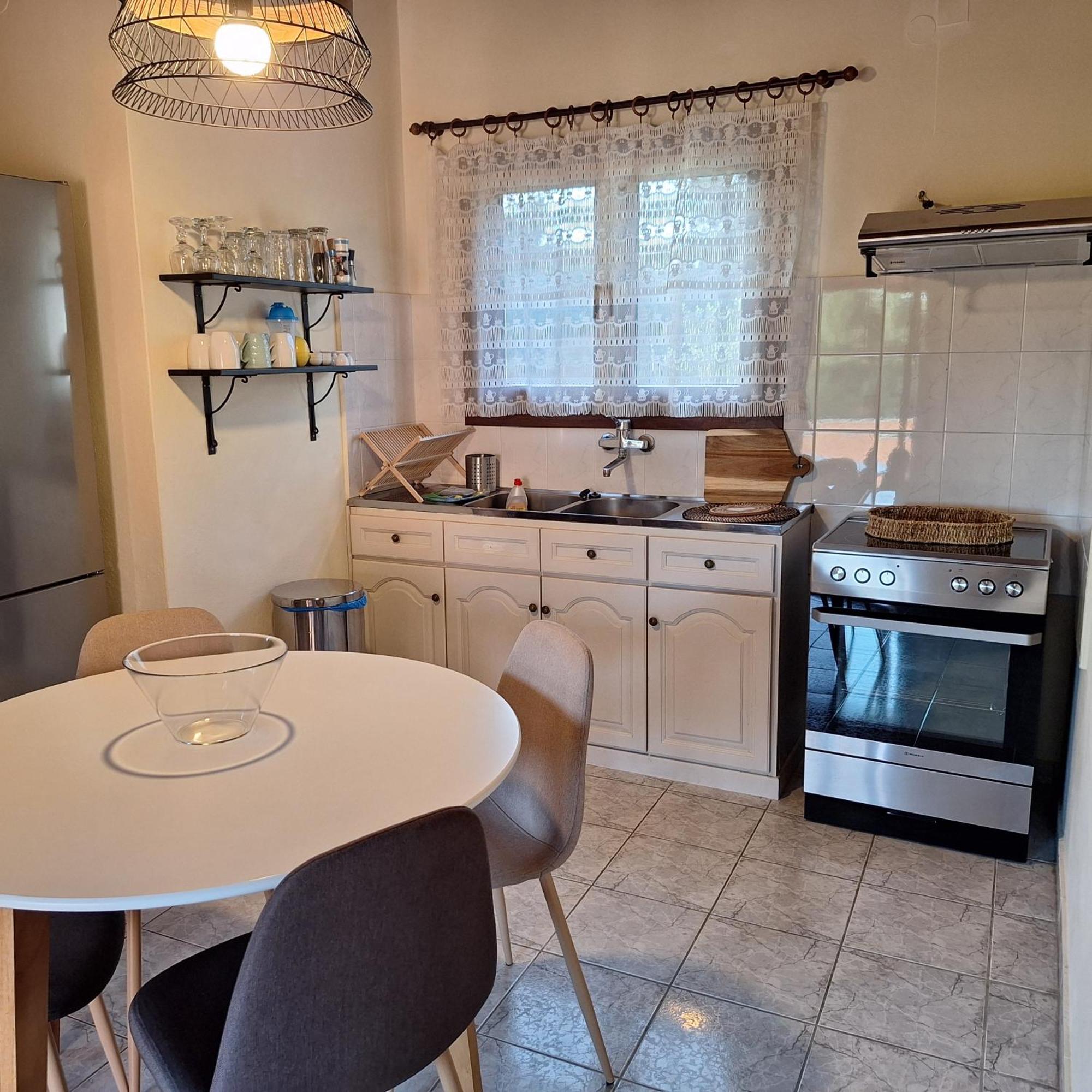 Areti Apartment Afra Ngoại thất bức ảnh